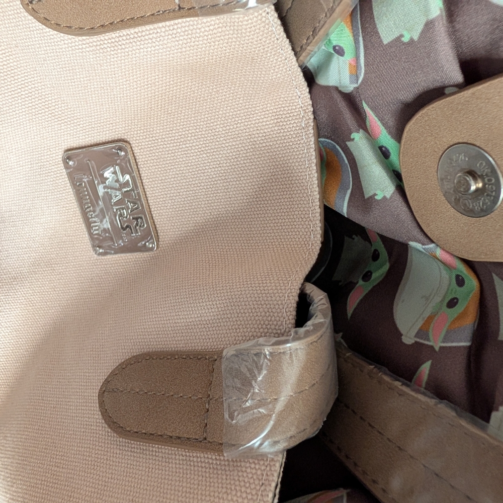 Loungefly Baby Yoda Precious Cargo Shoulder Bag - Picture 6 of 10